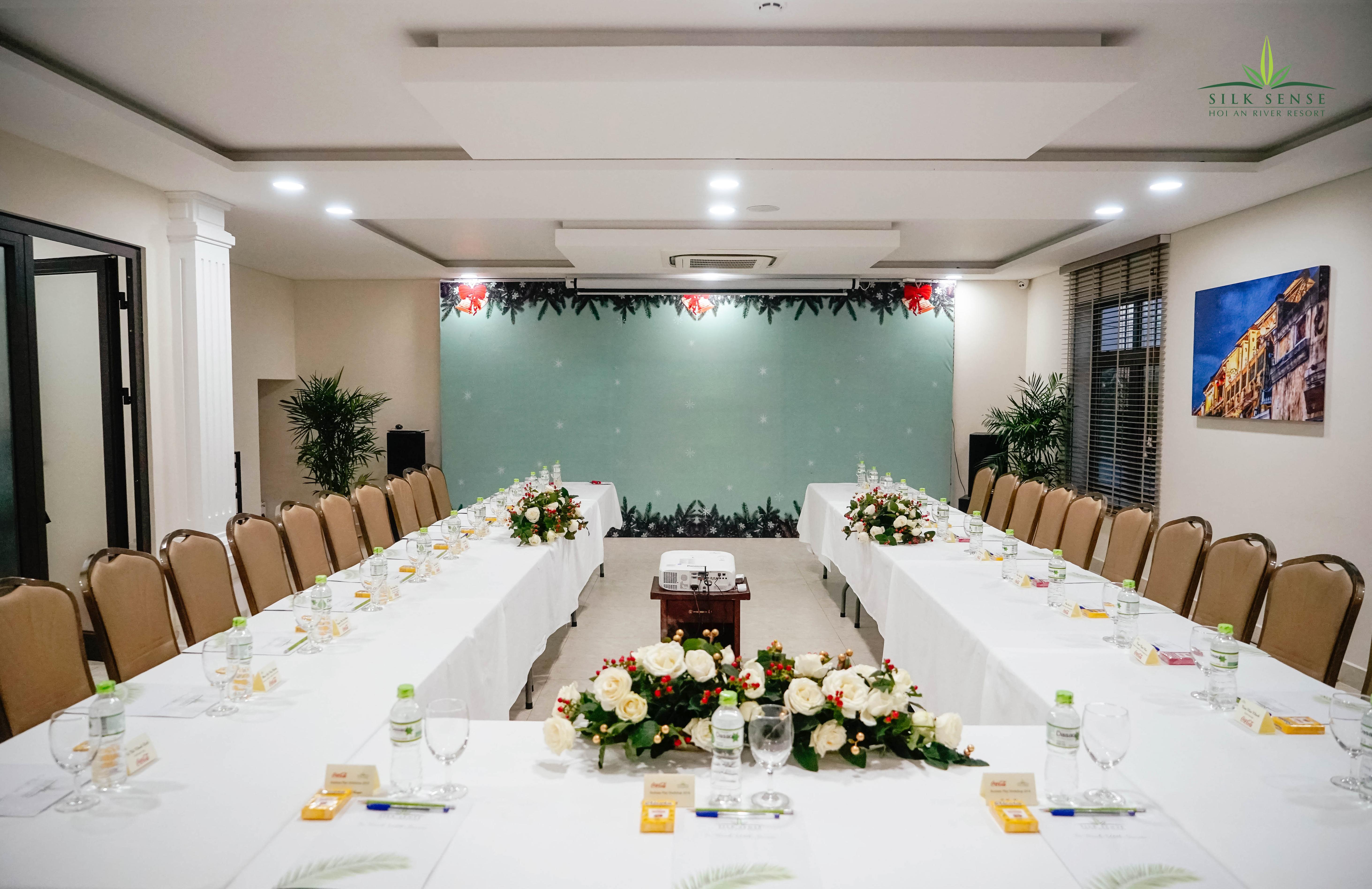 ซิลค์ เซนซ์ ฮอยอัน ริเวอร์ รีสอร์ต Hotel ภายนอก รูปภาพ