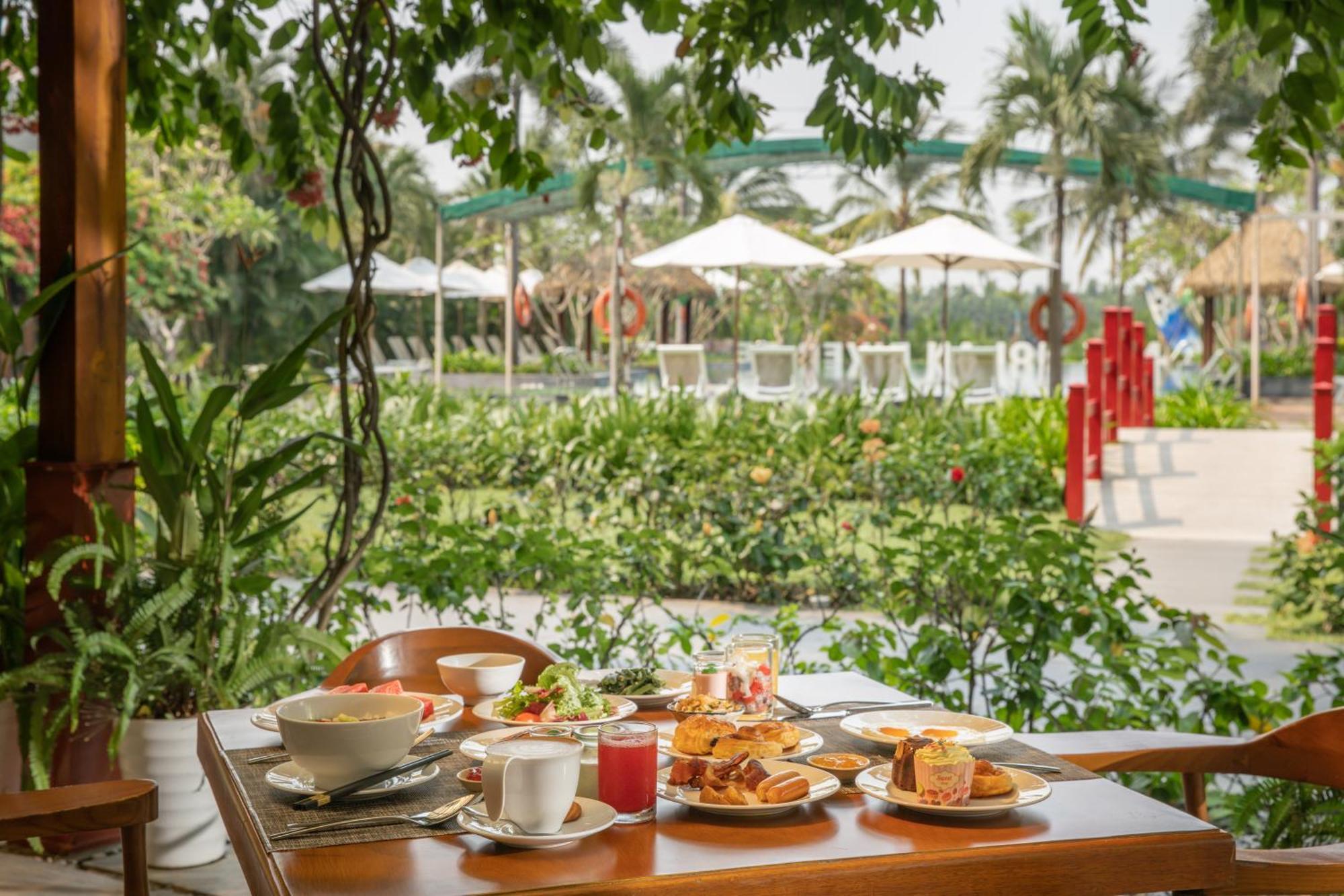 ซิลค์ เซนซ์ ฮอยอัน ริเวอร์ รีสอร์ต Hotel ภายนอก รูปภาพ
