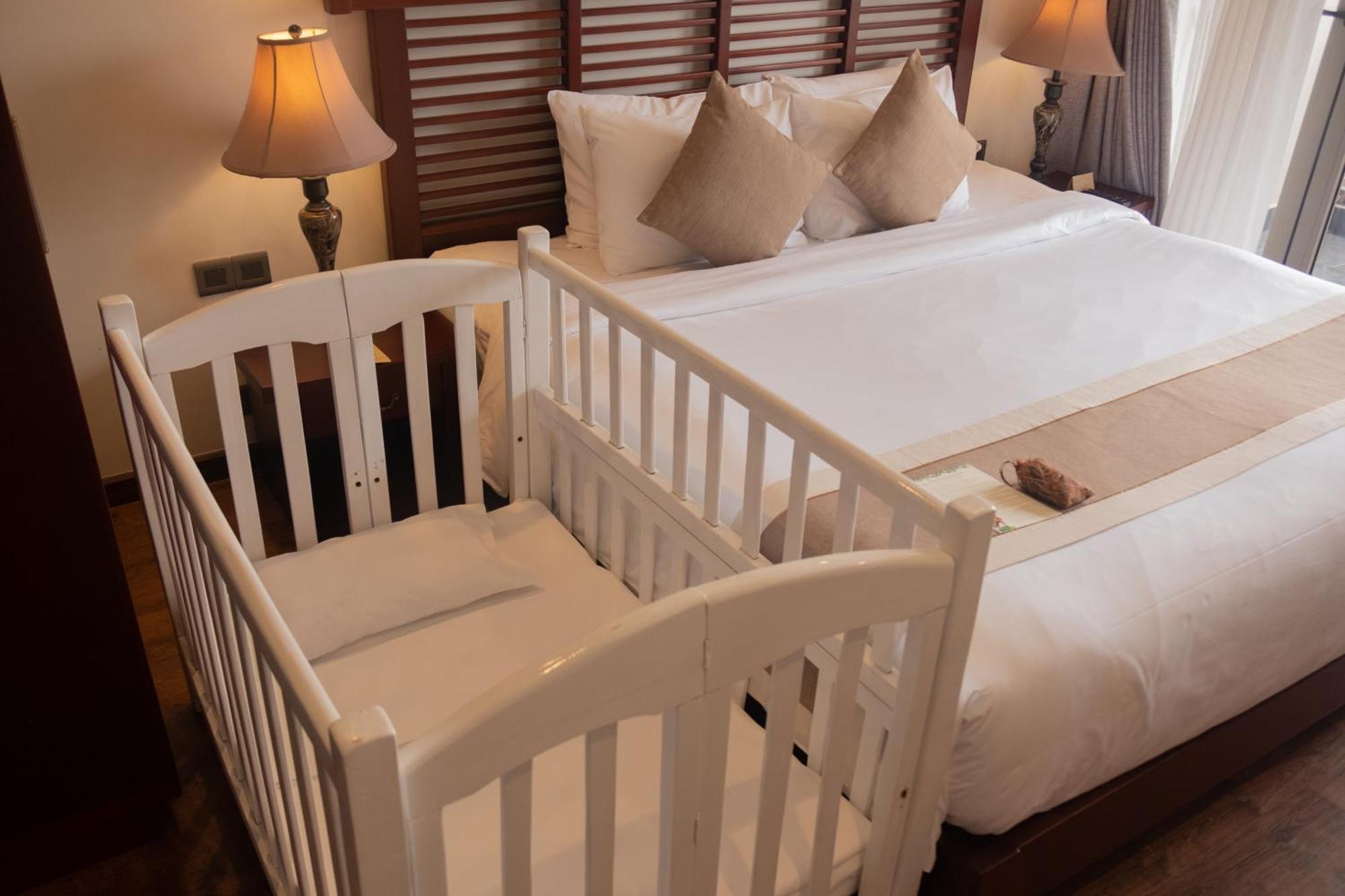 ซิลค์ เซนซ์ ฮอยอัน ริเวอร์ รีสอร์ต Hotel ภายนอก รูปภาพ